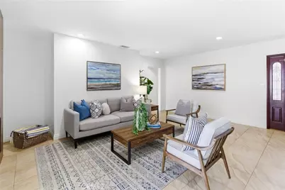 1015 N Modena Place, Anaheim, CA 92801 - Photo 6