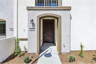 567 Toledo Way, Oceanside, CA 92057 - Photo 2