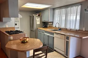 16601 S Garfield Ave, Paramount, CA 90723 - Photo 4