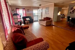 16601 S Garfield Ave, Paramount, CA 90723 - Photo 2