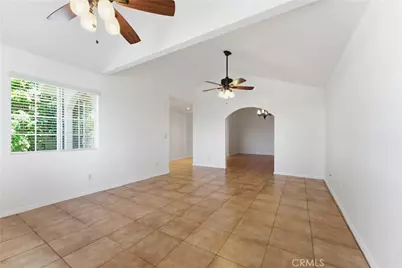 13868 Tucker Avenue, Sylmar, CA 91342 - Photo 8