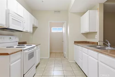 24909 Madison, Murrieta, CA 92562 - Photo 8