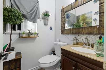 2005 W 11th, Santa Ana, CA 92703 - Photo 24