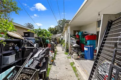 2005 W 11th, Santa Ana, CA 92703 - Photo 28