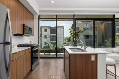 709 E Walnut St #315, Pasadena, CA 91101 - Photo 14
