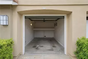 225 Gallery, Tustin, CA 92782 - Photo 24