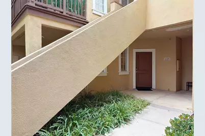 225 Gallery, Tustin, CA 92782 - Photo 2