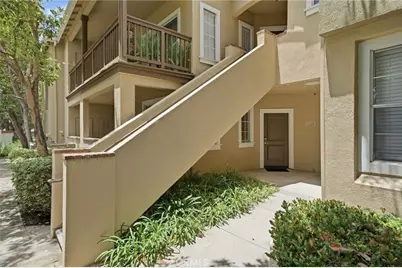 225 Gallery, Tustin, CA 92782 - Photo 22