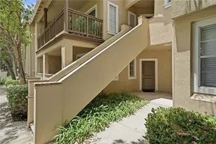 225 Gallery, Tustin, CA 92782 - Photo 22