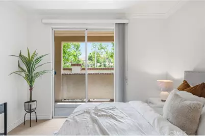 225 Gallery, Tustin, CA 92782 - Photo 12