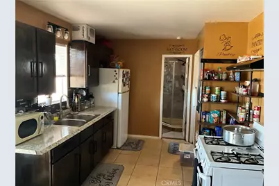 12591 Daisy, Boron, CA 93516 - Photo 8
