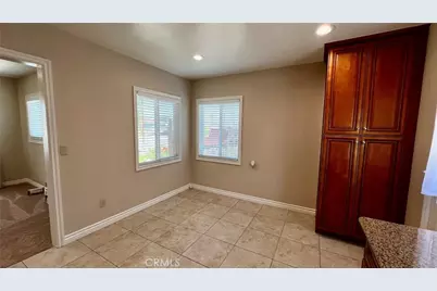 18289 Seville, Fontana, CA 92335 - Photo 6
