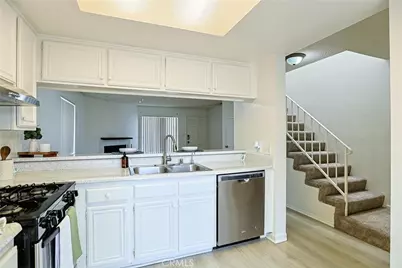 290 Victoria Street #29 (F8), Costa Mesa, CA 92627 - Photo 14