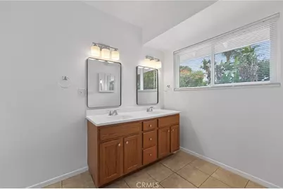 8938 Gothic Avenue, North Hills, CA 91343 - Photo 28