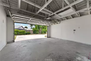 8938 Gothic Ave, North Hills, CA 91343 - Photo 32