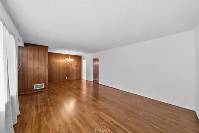 11712 Tarron, Hawthorne, CA 90250 - Photo 6