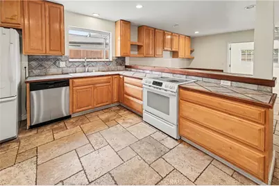 4758 Mount Saint Helens Way, San Diego, CA 92117 - Photo 8