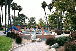 10 Salton, Irvine, CA 92602 - Photo 36