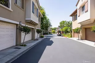 10 Salton, Irvine, CA 92602 - Photo 32