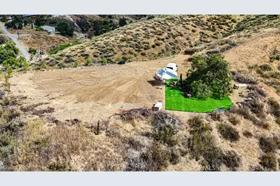 11221 Spanish Hills Drive, Corona, CA 92883 - Photo 14