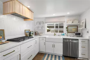 8 Saratoga, Newport Beach, CA 92660 - Photo 16
