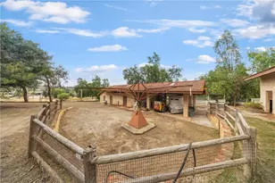 30136 Rolling Hills, Valley Center, CA 92082 - Photo 16