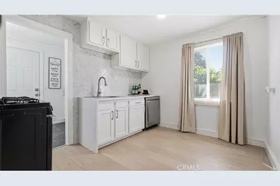 217 N McClay, Santa Ana, CA 92701 - Photo 10