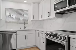 372 Villa Point Dr, Newport Beach, CA 92660 - Photo 18