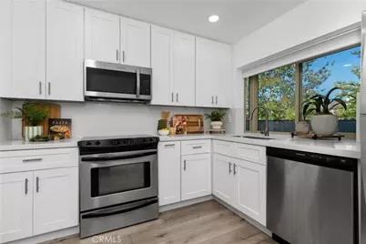 2 Evening Breeze, Irvine, CA 92603 - Photo 20