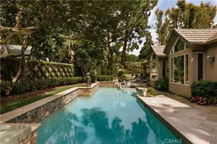 30 Burning Tree, Newport Beach, CA 92660 - Photo 2