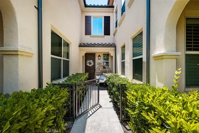 208 Rose Arch, Irvine, CA 92620 - Photo 2