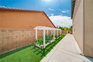 5676 Avocet, Jurupa Valley, CA 91752 - Photo 10