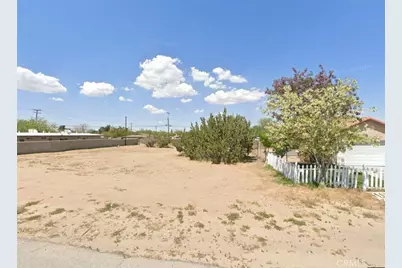 16370 Juniper, Hesperia, CA 92345 - Photo 2