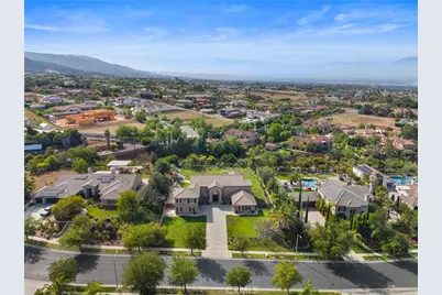 4068 Shady Ridge Circle, Corona, CA 92881 - Photo 8