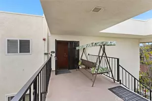 2355 Via Mariposa, Laguna Woods, CA 92637 - Photo 4