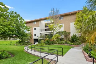 2355 Via Mariposa, Laguna Woods, CA 92637 - Photo 2