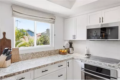 2112 Warfield #9, Redondo Beach, CA 90278 - Photo 2