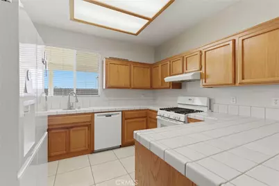 6510 Summer Breeze, Bakersfield, CA 93313 - Photo 16
