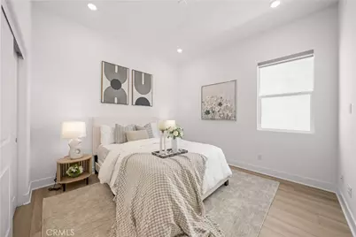 608 Chinon, Irvine, CA 92618 - Photo 16