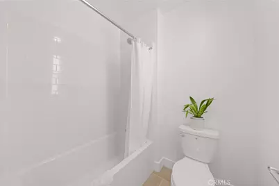 608 Chinon, Irvine, CA 92618 - Photo 38