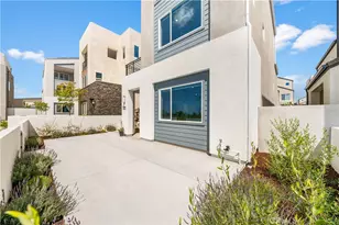 608 Chinon, Irvine, CA 92618 - Photo 52