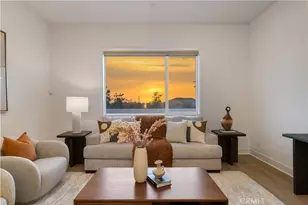 608 Chinon, Irvine, CA 92618 - Photo 2