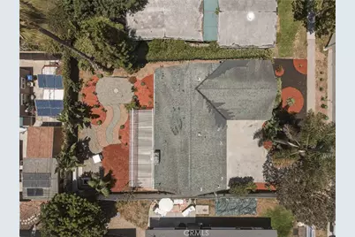 2107 Pomona, Costa Mesa, CA 92627 - Photo 34