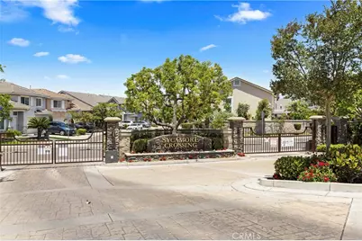 1213 E Sunflower, Orange, CA 92866 - Photo 2