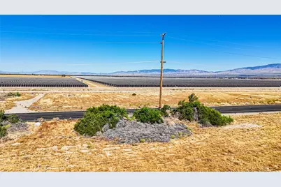 550 90th Street, Rosamond, CA 93560 - Photo 14