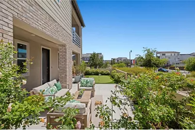 306 Treble, Irvine, CA 92618 - Photo 6