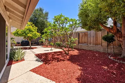 4612 Green Tree, Irvine, CA 92612 - Photo 26