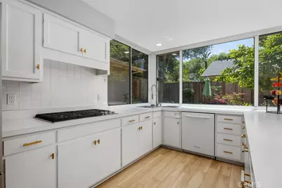 4612 Green Tree, Irvine, CA 92612 - Photo 14