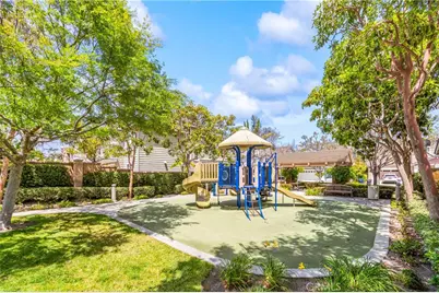 20851 Cabrillo Lane, Huntington Beach, CA 92646 - Photo 6