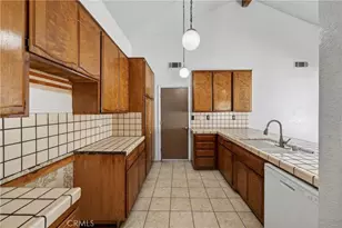 13010 Spring Valley Pkwy, Victorville, CA 92395 - Photo 14